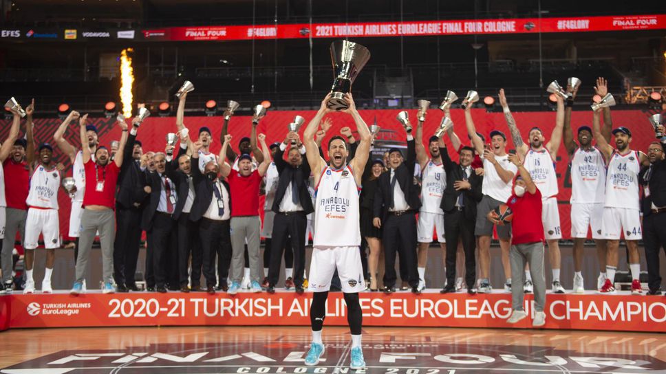 Анадолу Ефес се възкачи за първи път на трона на европейския баскетбол!