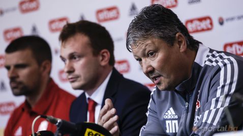  Любо Пенев вдигнал мерника на Караджата 