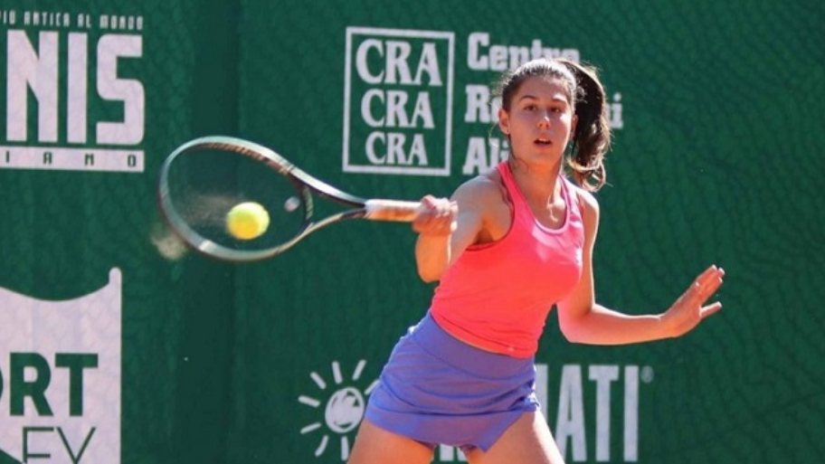 Елизара Янева се класира за втория кръг при девойките на “Ролан Гарос”