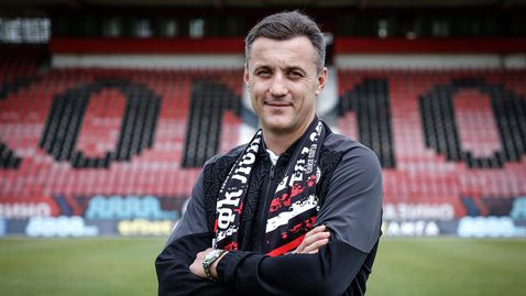 Локомотив (Сф) официално обяви новия треньор