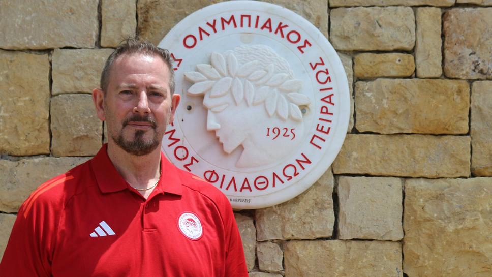 Алберто Джулиани се завърна, за да поведе Олимпиакос отново по пътя на успехите