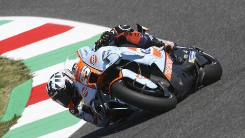 Борещият се за бъдещето си в MotoGP Раул Фернандес спечели спринта на "Муджело"
