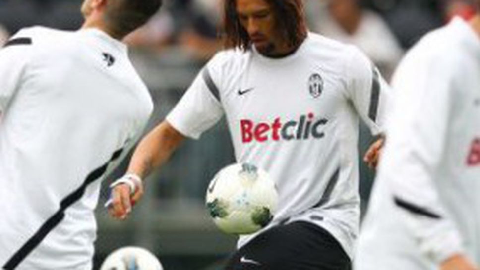 Амаури иска да остане в Юве