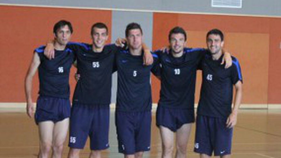 Гонзо дава почивка на волейболистите в тима