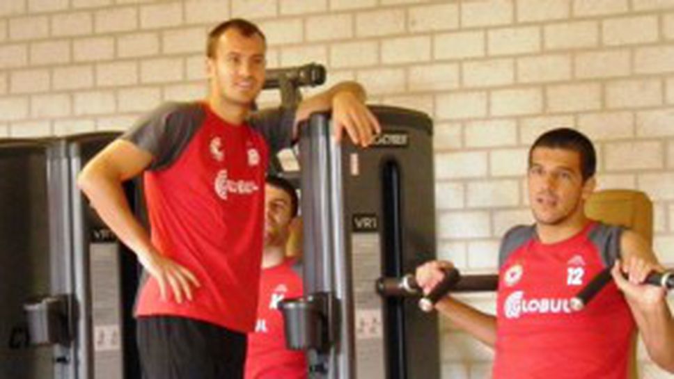 В ЦСКА отново хванаха щангите (видео)