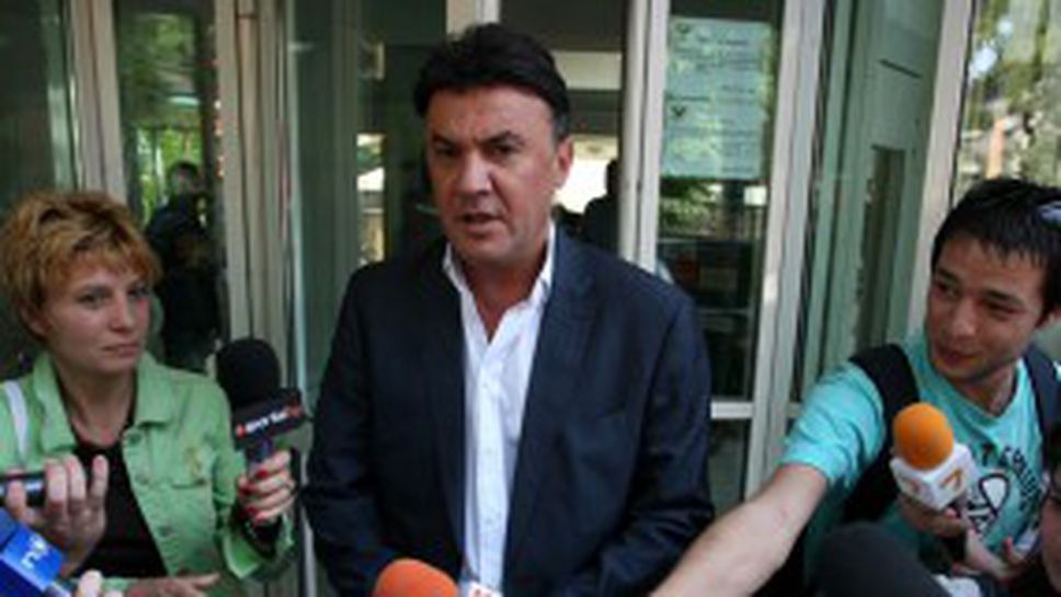 Боби Михайлов: ЦСКА плати и вече картотекира играчите си