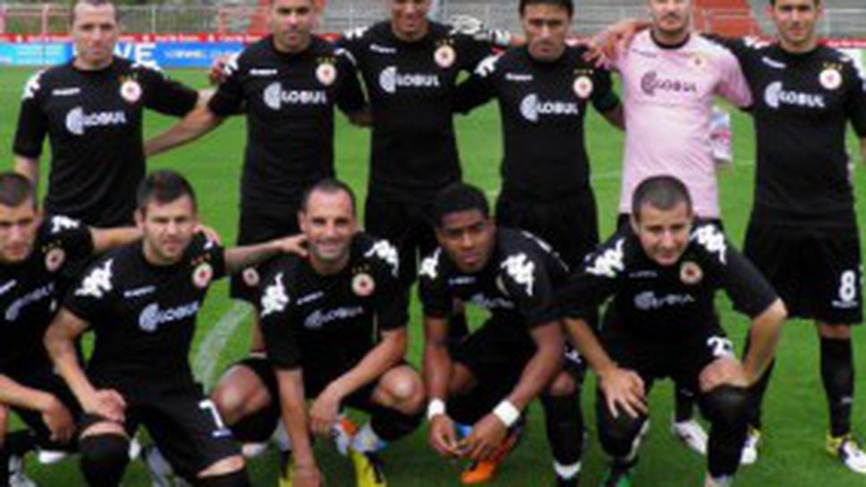 ЦСКА залага на традицията - излиза с черните екипи тази вечер