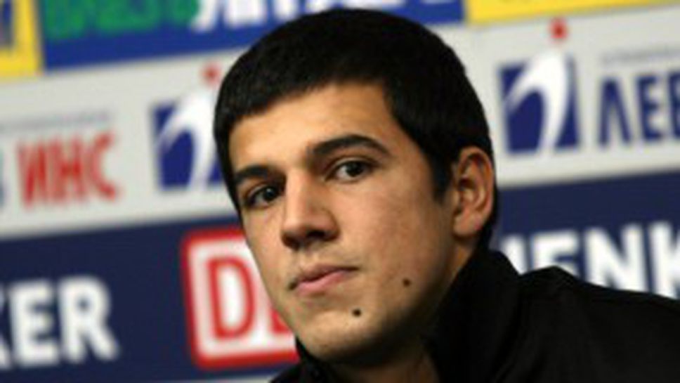 Караджов налита на фенове на ЦСКА (видео)