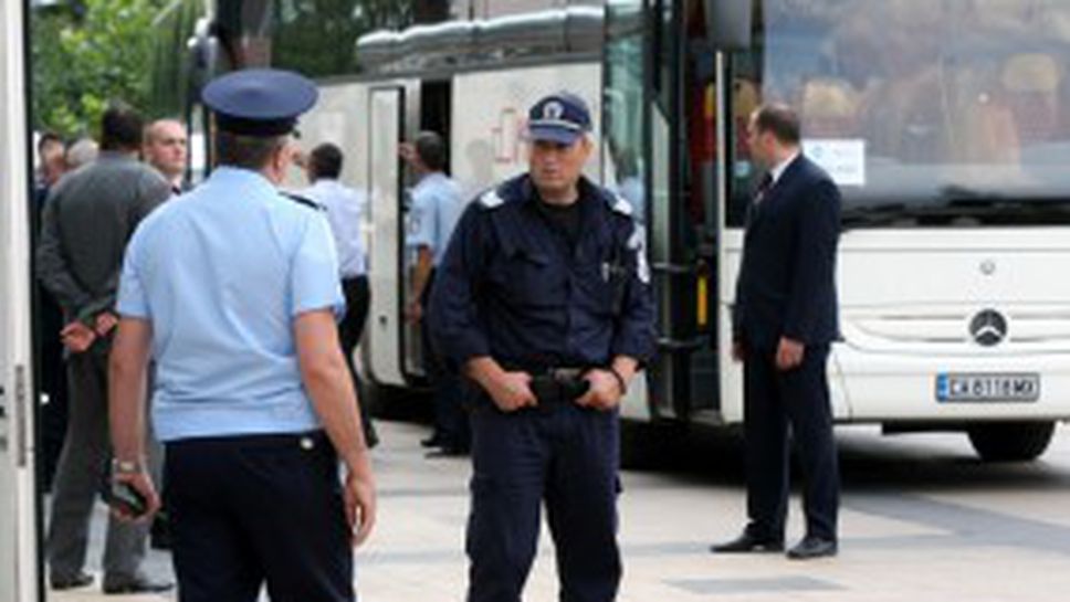 Грозна акция - банда родни хулигани преби англичани в центъра на София