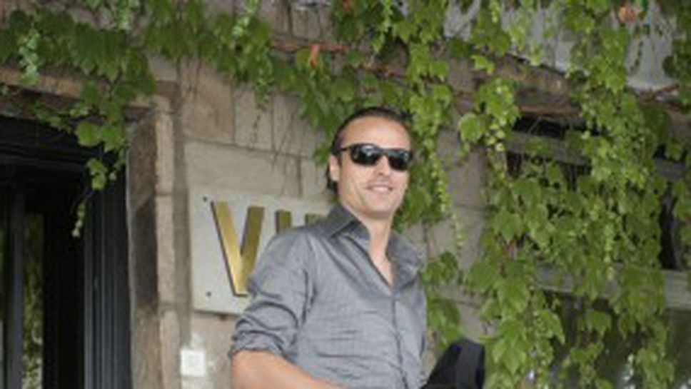 Опитали да отвлекат Бербатов в София