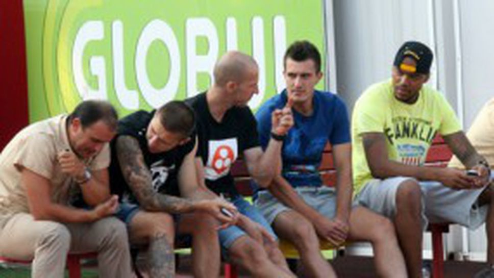 Червените босове обещаха да платят на служителите до петък