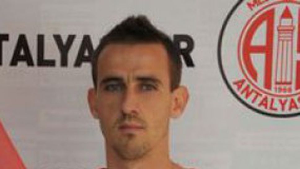 Анталия преклони глава пред Бешикташ, Веско Минев с цял мач