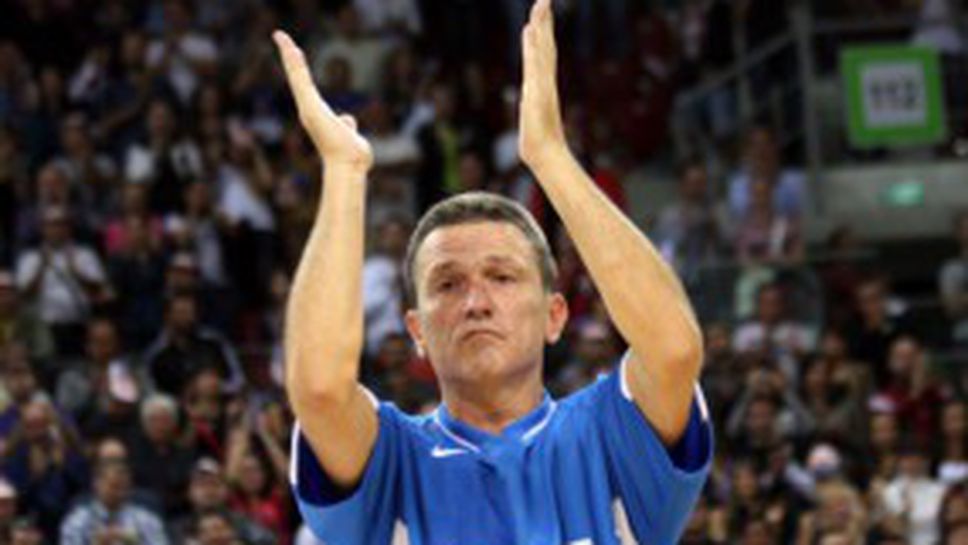 Георги Младенов през сълзи: Дълбок поклон на всички, които ме уважиха