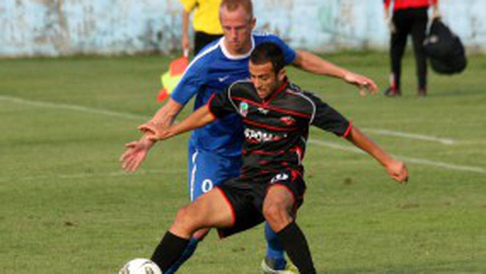 Левски се изпоти срещу слабак от "Б" група (видео)