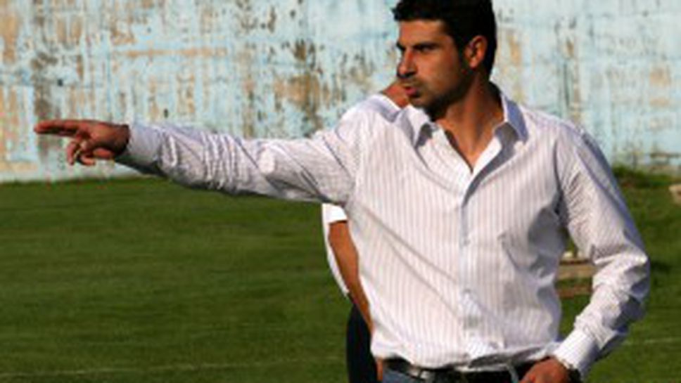 Гонзо за Йовов: Разбрахме се да е и футболист, и кандидат-кмет