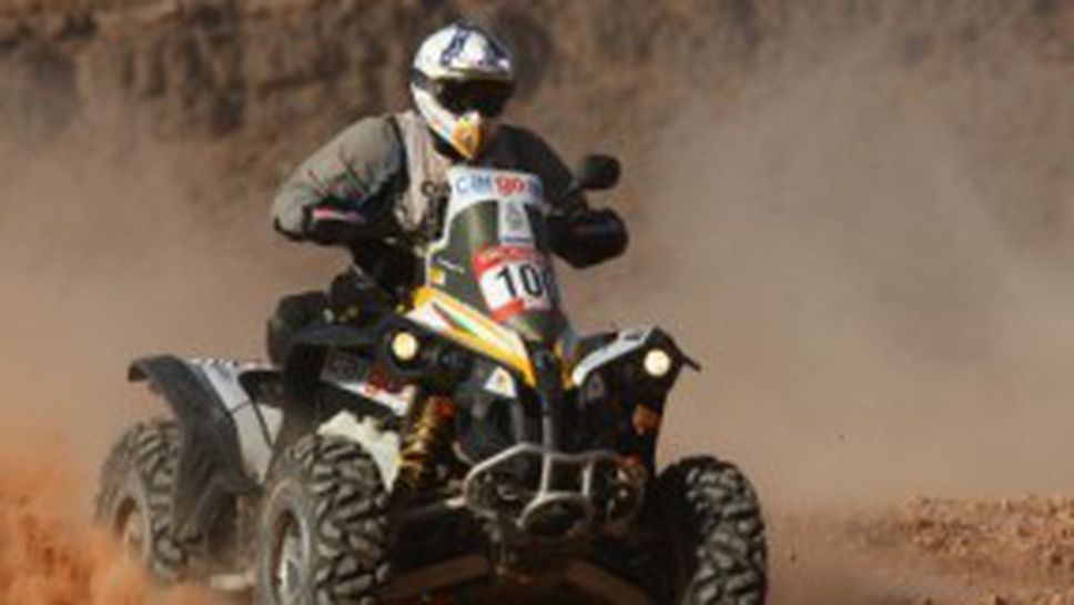 Петър Ценков представи машината си за рали "Дакар"