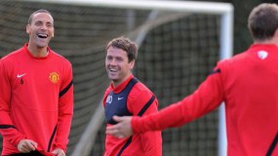 Фърдинанд пропуска гостуването на Оцелул, Бербатов и Видич в групата на Ман Юнайтед