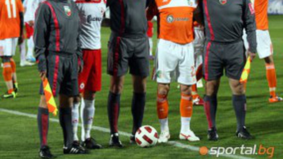 Повериха Вечното дерби на дебютант