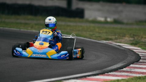 Никола Цолов – най-бързият пилот с Фернандо Алонсо Карт