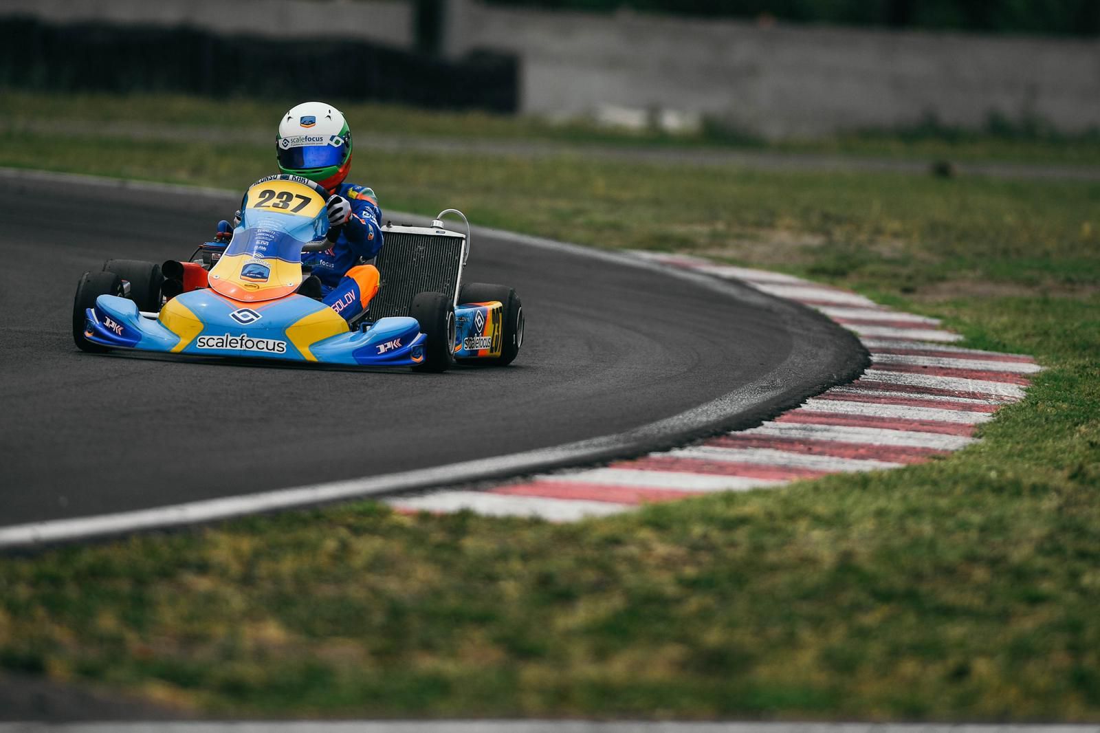 Никола Цолов – най-бързият пилот с Фернандо Алонсо Карт