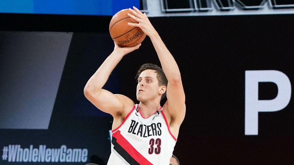 Център на Портланд претърпя  втора поредна операция  на глезена