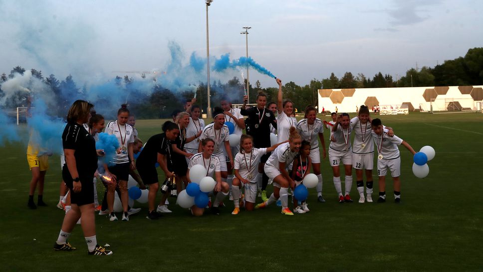 Финал за Купата на България футбол (жени): НСА - Барокко