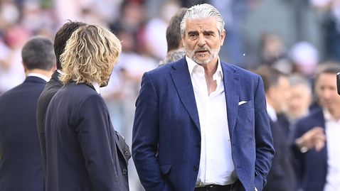 Аривабене обясни изоставането на Ферари и подкрепи Васьор