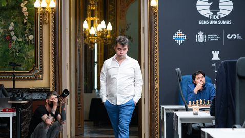  Ян Непомнящи е все по-близо до успеха в шампионата на кандидатите 