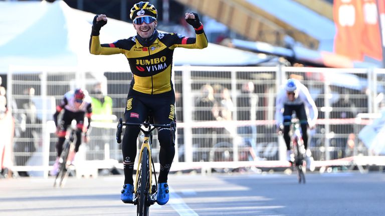 Роглич ще се опита да спре Погачар по пътя му към трета поредна титла от "Тур дьо Франс"