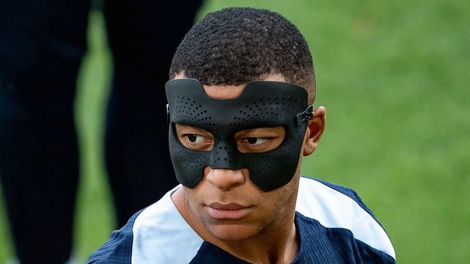 Погба за новата маска на Мбапе: Това е Батман