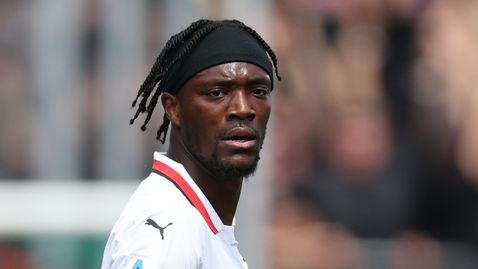 Тами Ейбрахам подписва с Бешикташ