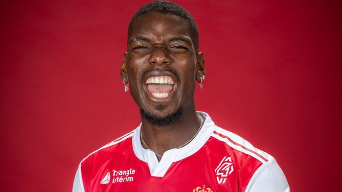 Пол Погба стана акционер и посланик на професионален отбор за надбягване с камили