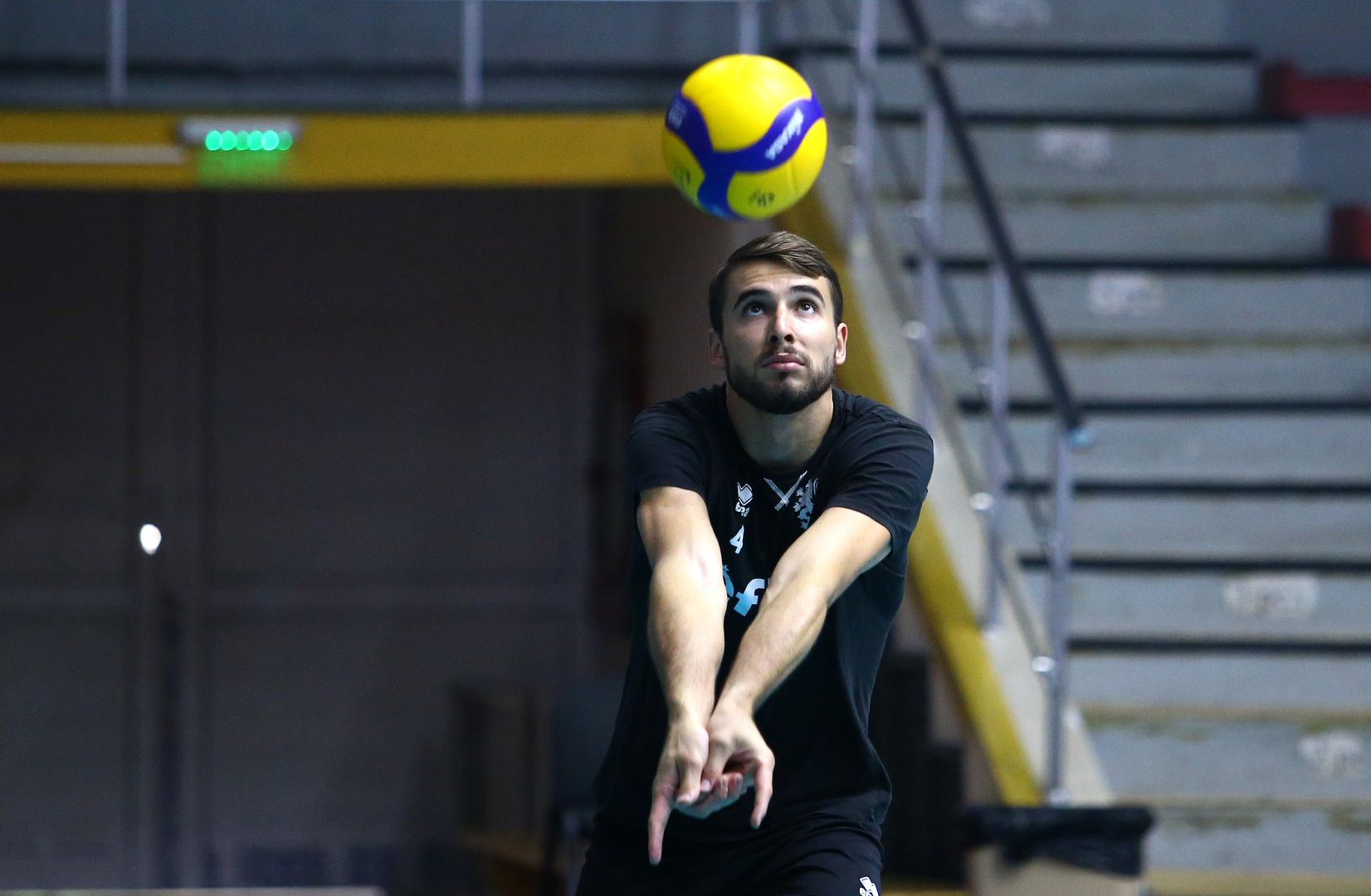 Интервю с волейболния национал Мартин Атанасов
