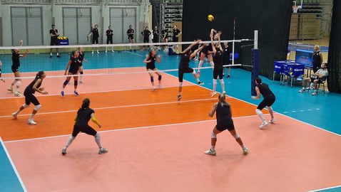 България с втора победа над Румъния🏐