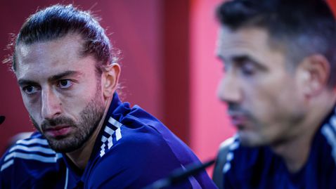 Турци изкушават ас на Левски