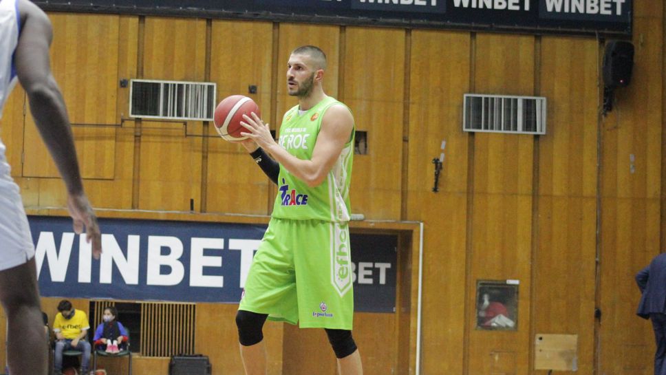 Официално: Левски Лукойл привлече Ваклинов