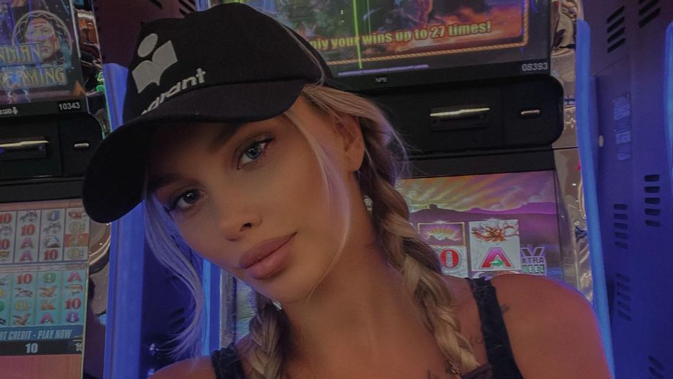 Тръпка на Кристиано трупа лайкове с фото по бански