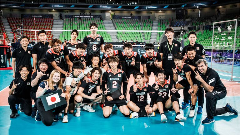 Националният волейболен отбор на Япония се класира за 1 8 финалите на