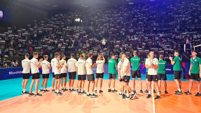 Препълнена зала и големи шампиони аплодираха медалистите от националните отбори U17 и U21