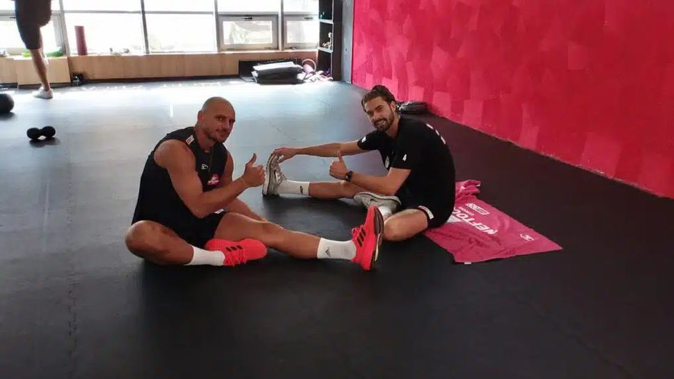 Нефтохимик тренира под пълна пара във фитнеса, и Франсоа Ребейрол вече е с тима