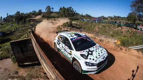 Грязин се бори за победата в WRC2 в Парагвай