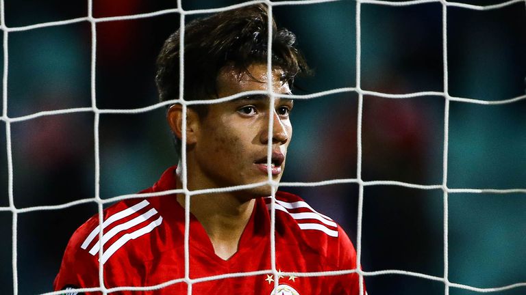 Офанзивният халф на ЦСКА София Федерико Варела ще пропусне