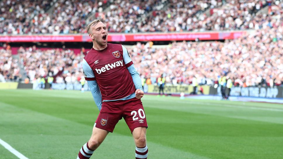 Уест Хам усложни още повече положението на Хекингботъм, Боуен не спира да бележи