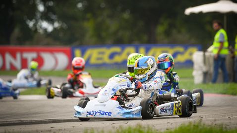 Класиране в топ 20 за Алекс Лазарус в WSK Euro Series