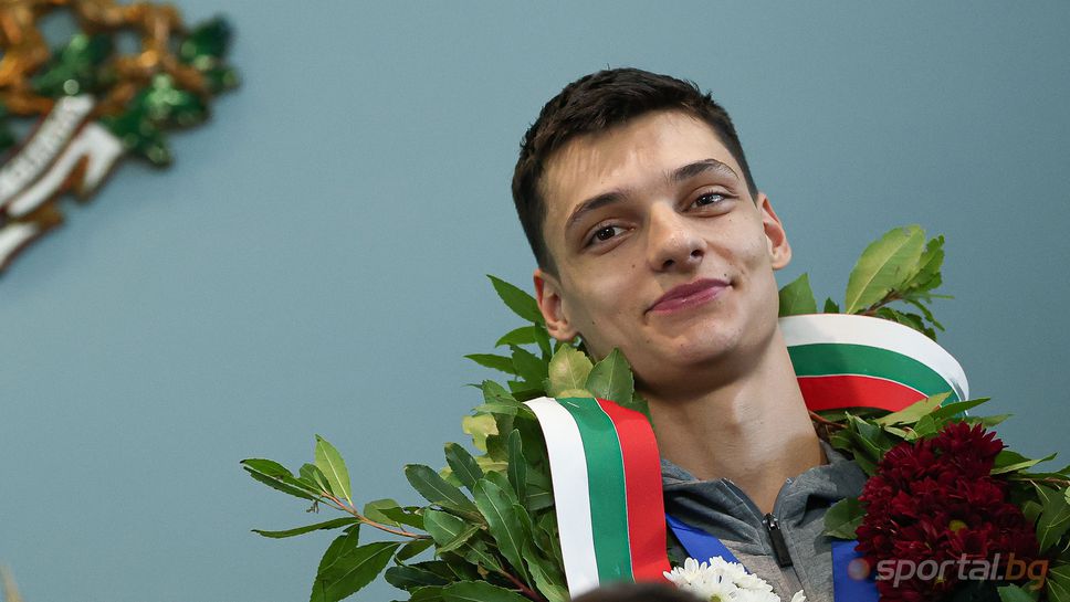 Алекс Николов: Насълзиха ми се очите, като видях как ни посрещнаха