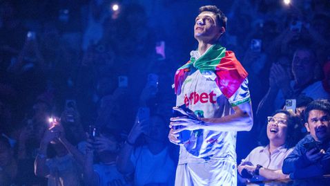 Алекс Николов е сред тримата най-добри волейболисти в света за 2025 година