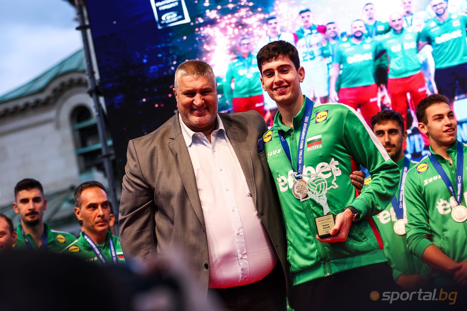 София посреща волейболните национали