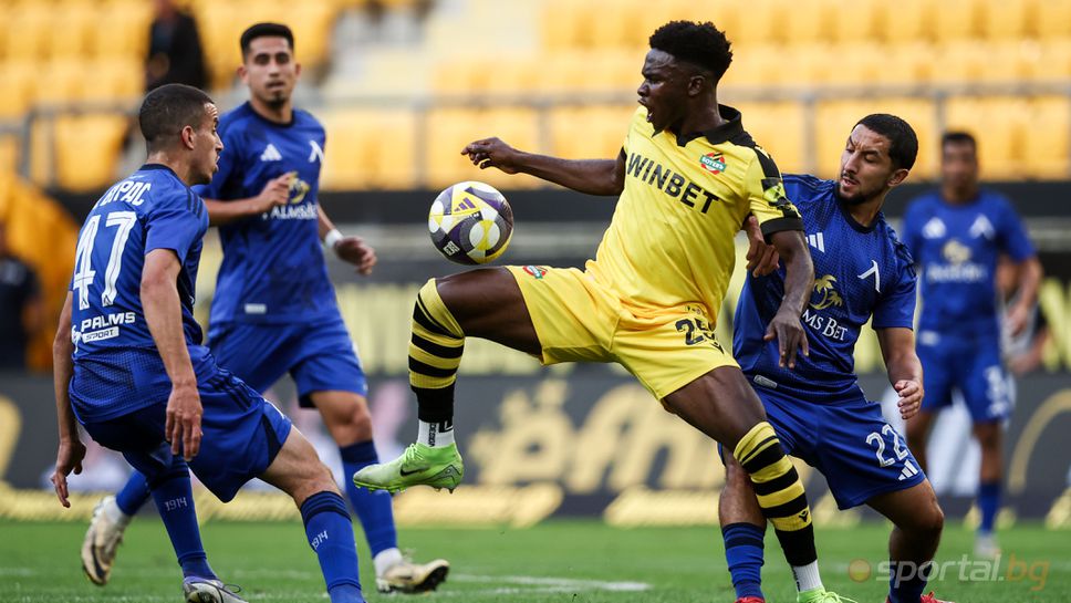 Ботев Пловдив обяви че е продал халфа Ейбрахам Оджо на