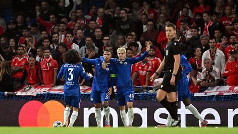 Автогол реши сблъсъка между Челси и Бенфика при завръщането на Моуриньо на "Стамфорд Бридж"