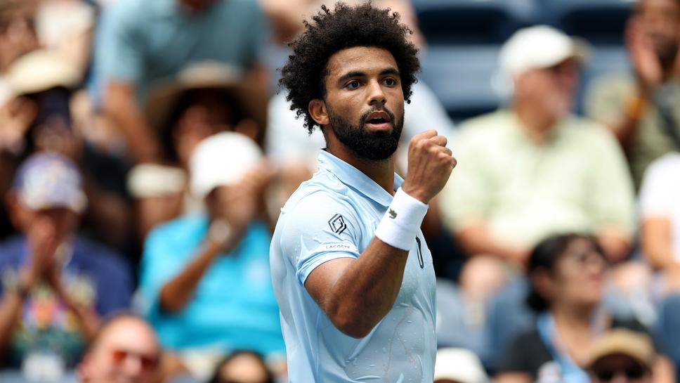 Тъкмо си пробил в топ 10, а трябва да играеш квалификации